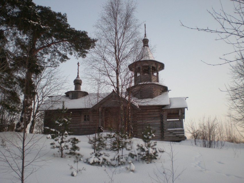 Плав. Церковь Владимирской мконы Божией Матери. общий вид в ландшафте