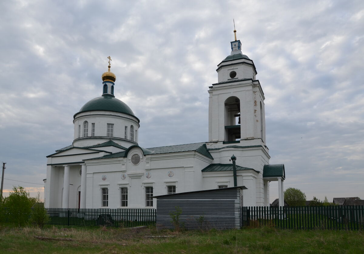 Церковь Покрова Пресвятой Богородицы, Вадовские Селищи (Зубово-Полянский район, Республика Мордовия). фасады