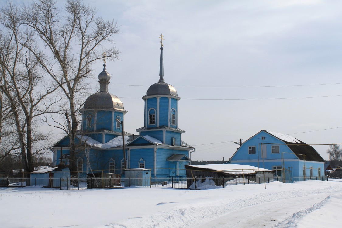 Поим. Церковь Покрова Пресвятой Богородицы. общий вид в ландшафте