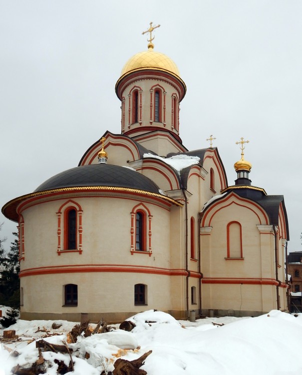 Голицыно. Церковь Серафима Саровского. фасады