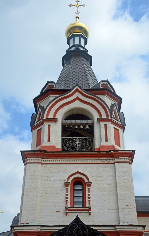 Голицыно. Церковь Серафима Саровского. архитектурные детали