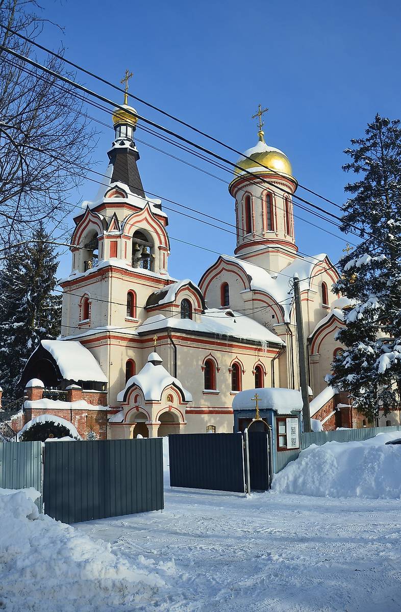 фасады. Церковь Серафима Саровского, Голицыно (Одинцовский городской округ и ЗАТО Власиха, Краснознаменск, Московская область)