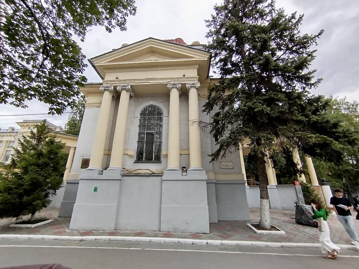 фасады. Часовня Николая Чудотворца при бывшем Императорском Николаевском университете, Саратов (Саратов, город, Саратовская область)