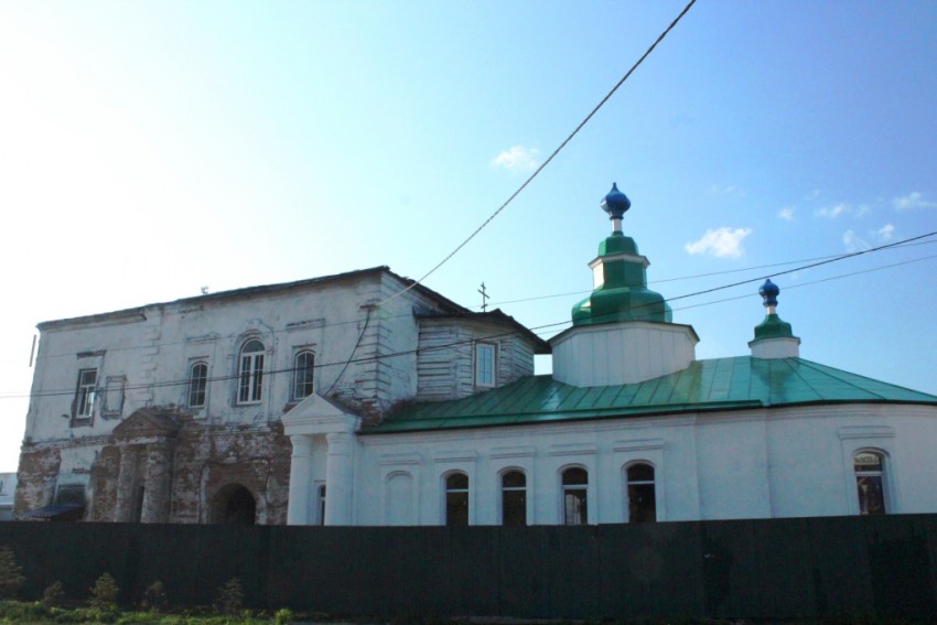 Иркутск. Церковь Покрова Пресвятой Богородицы. общий вид в ландшафте, Вид с юга