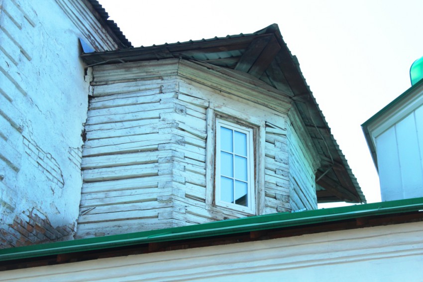 Церковь Покрова Пресвятой Богородицы, Иркутск (Иркутск, город, Иркутская область). архитектурные детали, Деревянная апсида