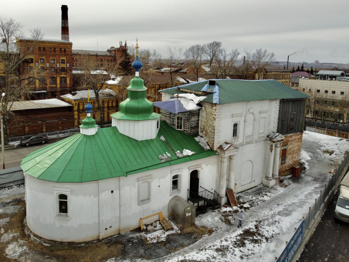 Церковь Покрова Пресвятой Богородицы, Иркутск (Иркутск, город, Иркутская область). общий вид в ландшафте, Вид с СВ