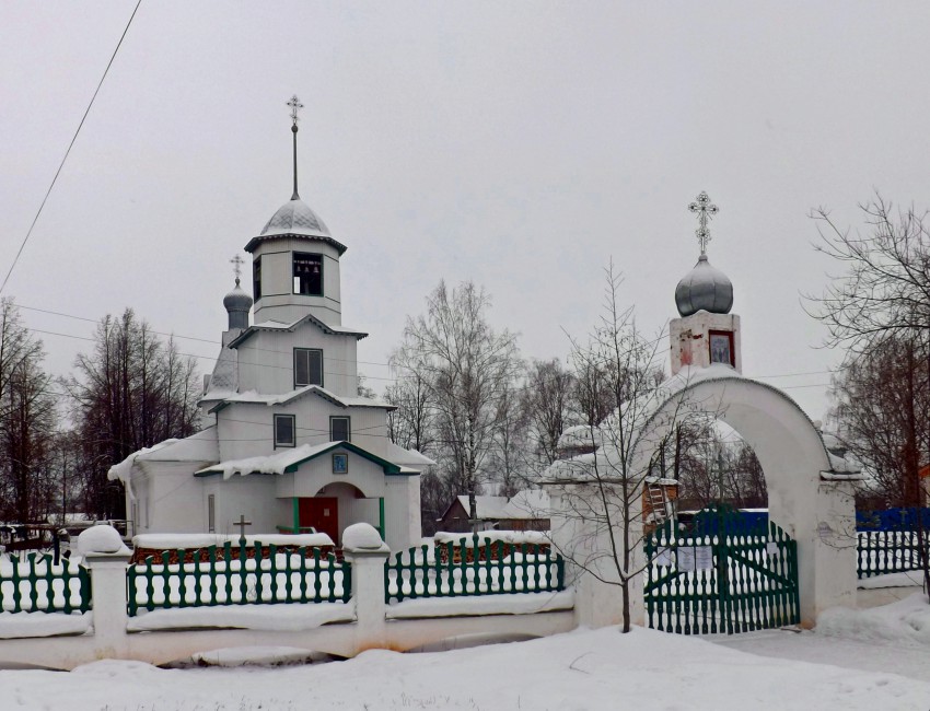 Церковь Вознесения Господня, Вахруши (Слободской район, Кировская область). общий вид в ландшафте