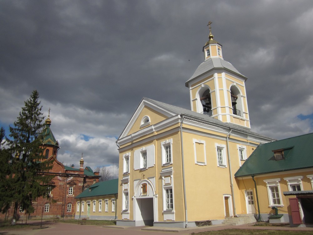 Боровичи монастырь свято