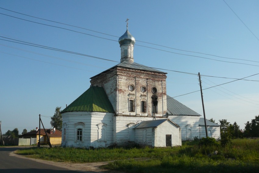 Церковь Вознесения Господня, Вознесенье (Савинский район, Ивановская область). фасады, Церковь действующая. Вид с севера