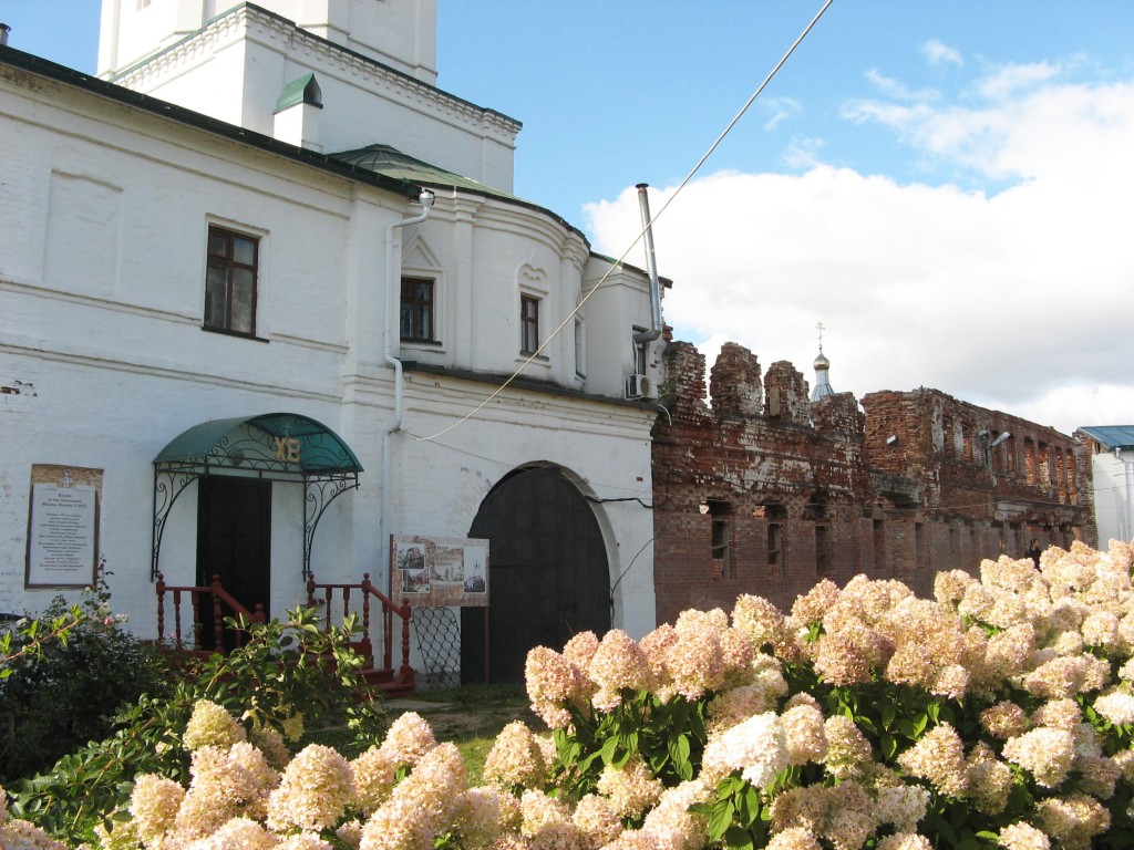 Островоезерский Троицкий монастырь. Церковь Михаила Малеина, Ворсма (Павловский район, Нижегородская область). фасады