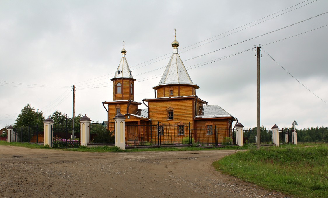 Церковь Казанской иконы Божией Матери, Антушково (Ильинский район, Ивановская область). общий вид в ландшафте