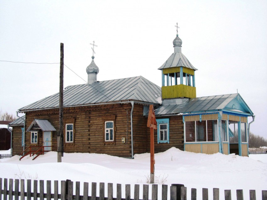 Церковь Казанской иконы Божией Матери, Кутуково (Спасский район, Рязанская область). фасады, вид с северо-востока (церковь ориентирована алтарем почти на юг)
