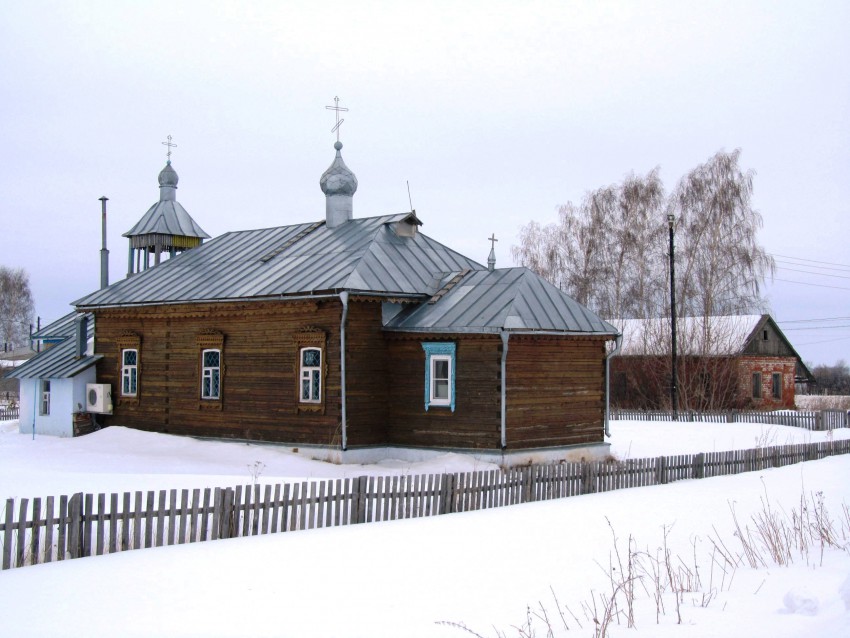 Церковь Казанской иконы Божией Матери, Кутуково (Спасский район, Рязанская область). общий вид в ландшафте, вид с юго-запада (церковь ориентирована алтарем почти на юг)