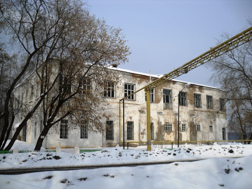 Юго-Камский. Церковь Троицы Живоначальной. фасады