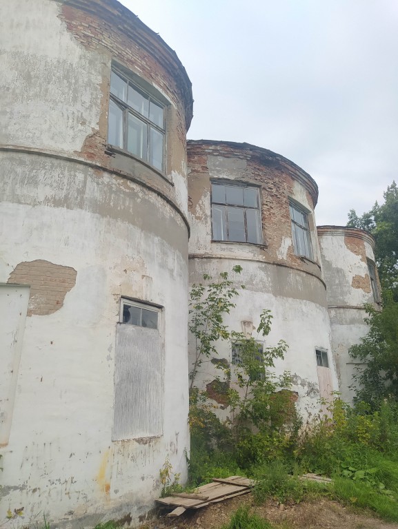 Церковь Троицы Живоначальной, Юго-Камский (Пермский район, Пермский край). архитектурные детали