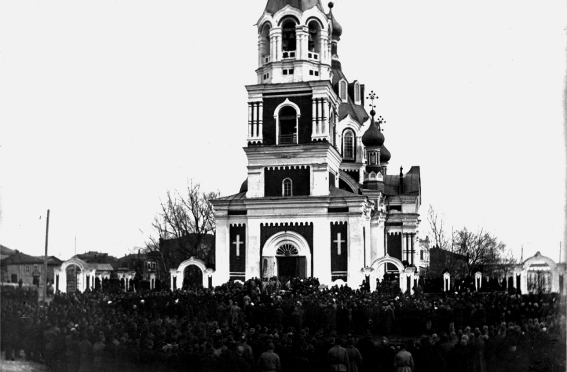 Собор Троицы Живоначальной, Бийск (Бийский район и г. Бийск, Алтайский край). архивная фотография, фото с http://so-l.ru/news/show/biysk_nbsp