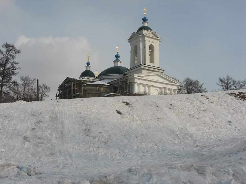 Иркутск. Церковь Входа Господня в Иерусалим. общий вид в ландшафте