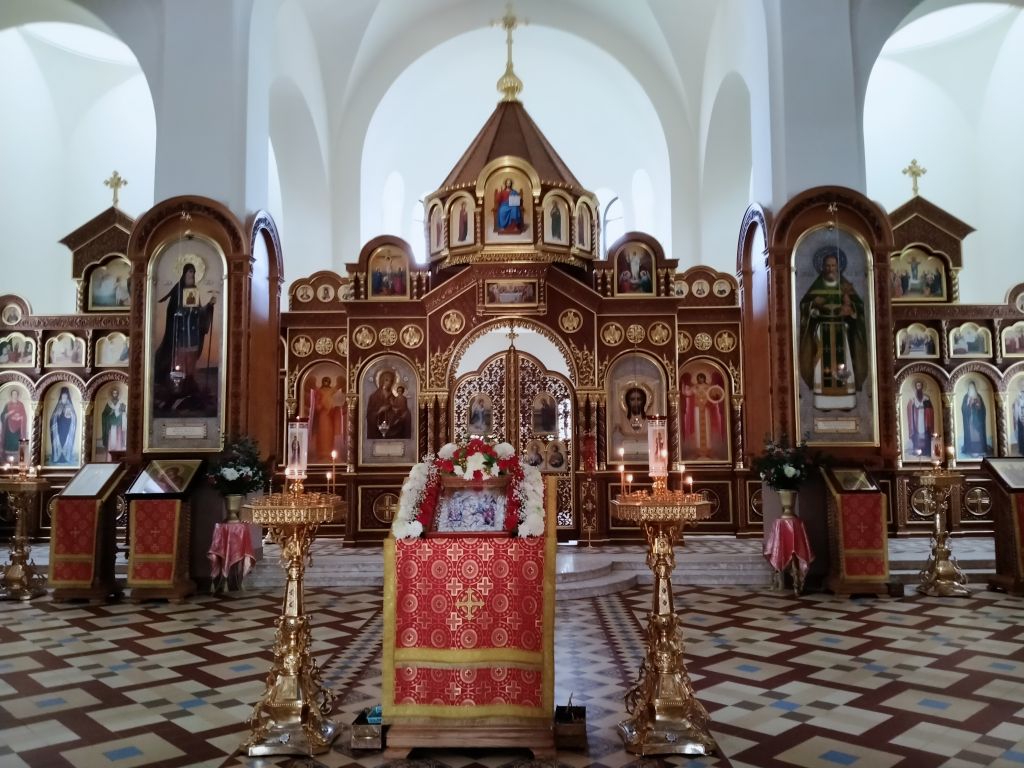 Рязань. Церковь Иоанна Кронштадтского. интерьер и убранство, иконостас