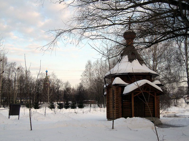 Часовенка Александра Невского королёв зимой