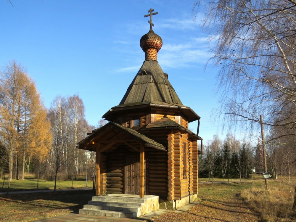 Церковь Александра Невского при Университете туризма и сервиса, Черкизово (Пушкинский район и гг. Ивантеевка, Королёв, Московская область). фасады