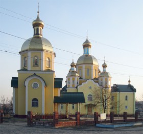 Березно. Кафедральный собор Троицы Живоначальной