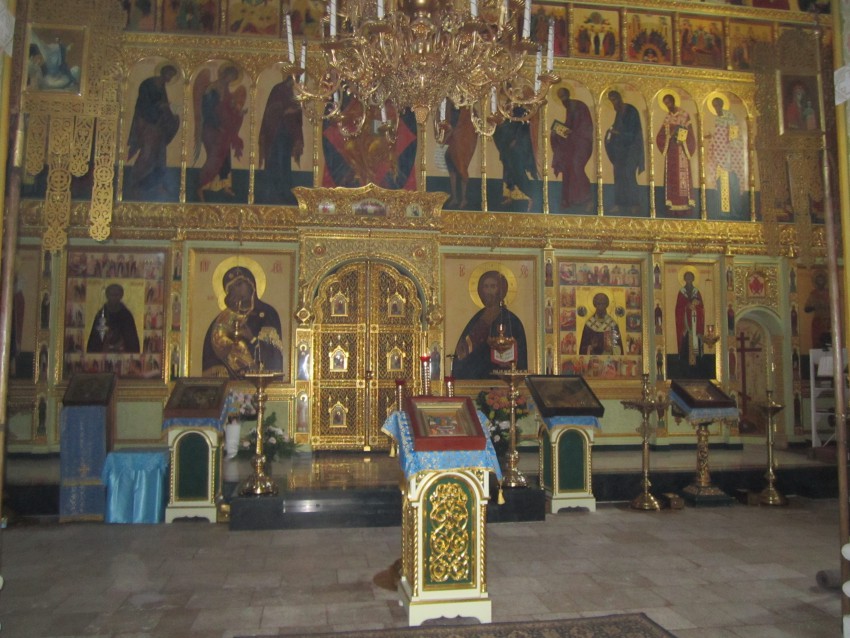 Николо-Шартомский мужской монастырь. Собор Николая Чудотворца, Введеньё (Шуйский район, Ивановская область). интерьер и убранство