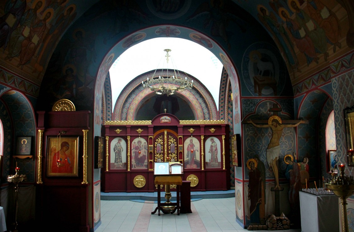 Церковь Михаила Архангела (новая), Новоживотинное (Рамонский район, Воронежская область). интерьер и убранство, Интерьер храма 