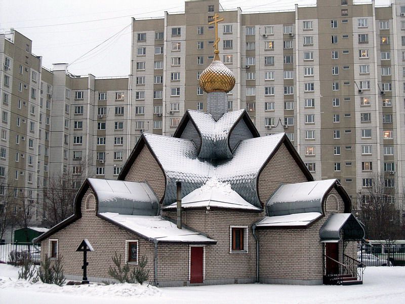 Братеево. Церковь Троицы Живоначальной в Братееве. фасады, Москва. Храм-часовня Троицы Живоначальной.