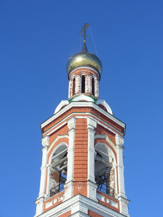 Кировский район. Церковь Николая Чудотворца в Красной Горке. архитектурные детали