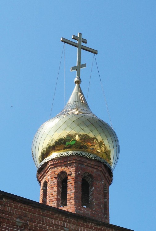 Кировский район. Церковь Николая Чудотворца в Красной Горке. архитектурные детали, Навершие основного объема храма