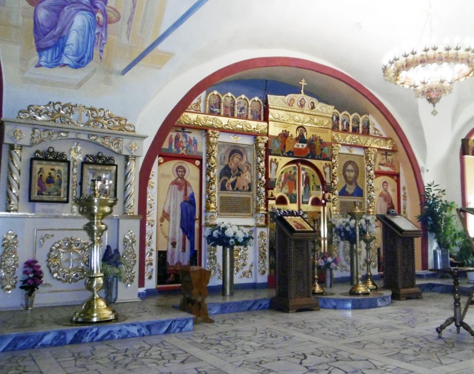 Церковь Николая Чудотворца в Красной Горке, Кировский район (Казань, город, Республика Татарстан). интерьер и убранство, Придел иконы Грузинской иконы Божией Матери 
