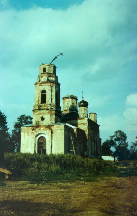 Горки. Церковь Казанской Божией Матери. фасады, 1991