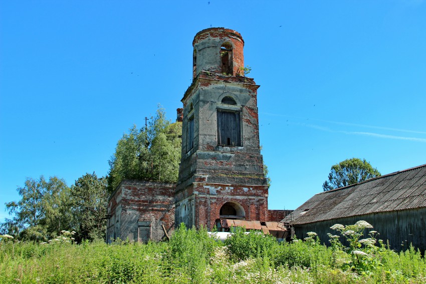 Церковь Вознесения Господня, Поречье (Сонковский район, Тверская область). общий вид в ландшафте