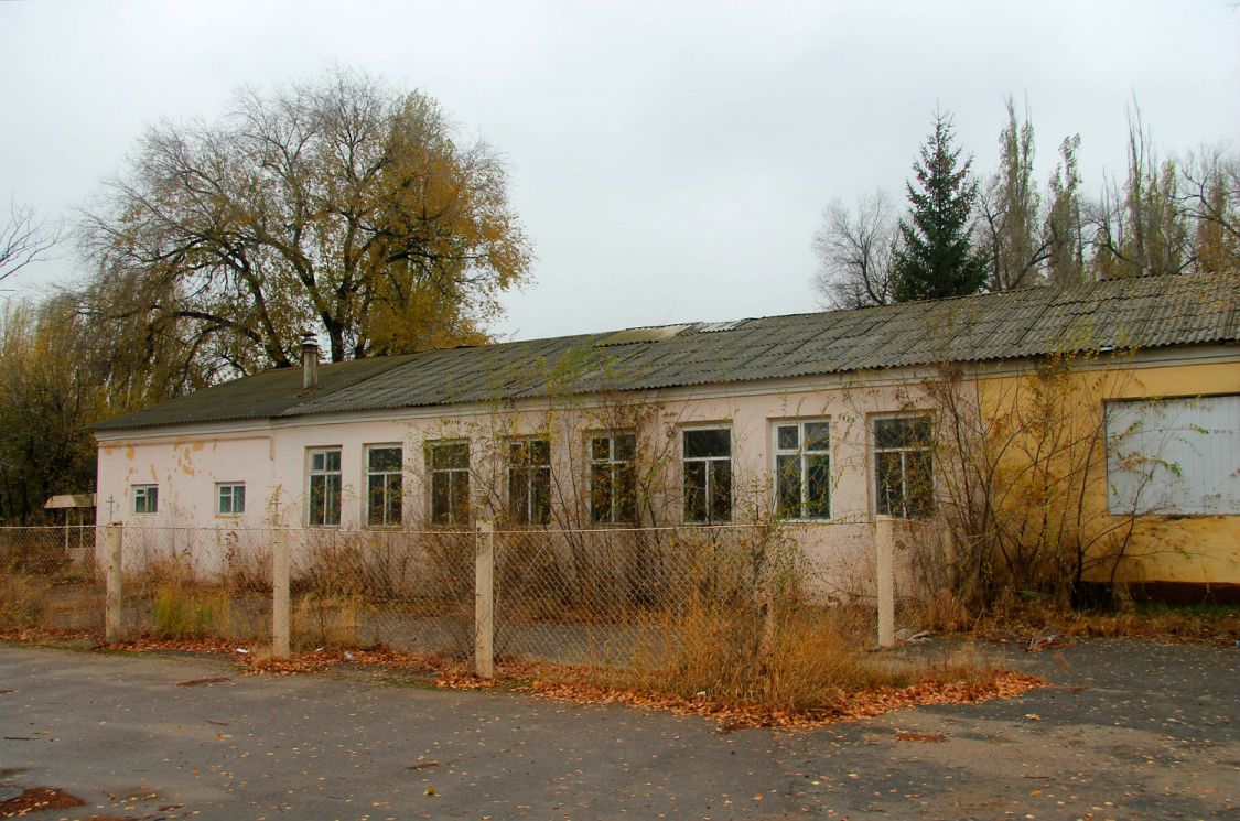 Церковь Рождества Пресвятой Богородицы, Семилуки, город (Семилукский район, Воронежская область). фасады, До 2017 в здании был храм