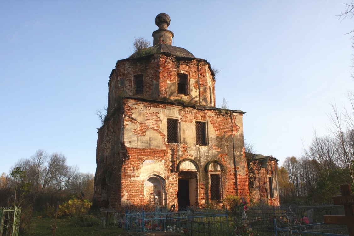 Церковь Воскресения Христова, Раменье, урочище (Сонковский район, Тверская область). фасады