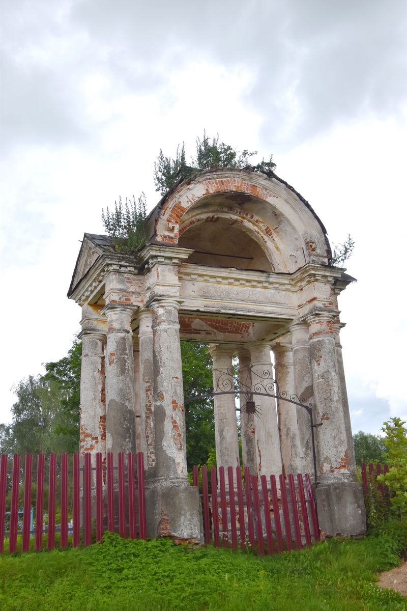 фасады. Церковь Тихвинской иконы Божией Матери, Синёво-Дуброво (Сонковский район, Тверская область)