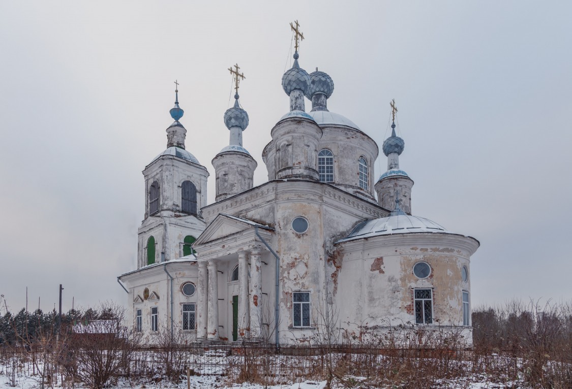 Храм Воздвижения Креста в Тверской области