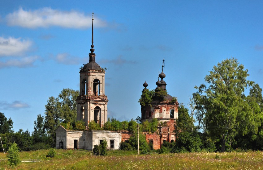 Церковь Покрова Пресвятой Богородицы, Перетерье (Сонковский район, Тверская область). общий вид в ландшафте