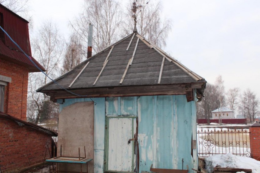 Часовня Илии Пророка из села Ярыгино, Васильевское (Сергиево-Посадский городской округ, Московская область). общий вид в ландшафте, Западный фасад