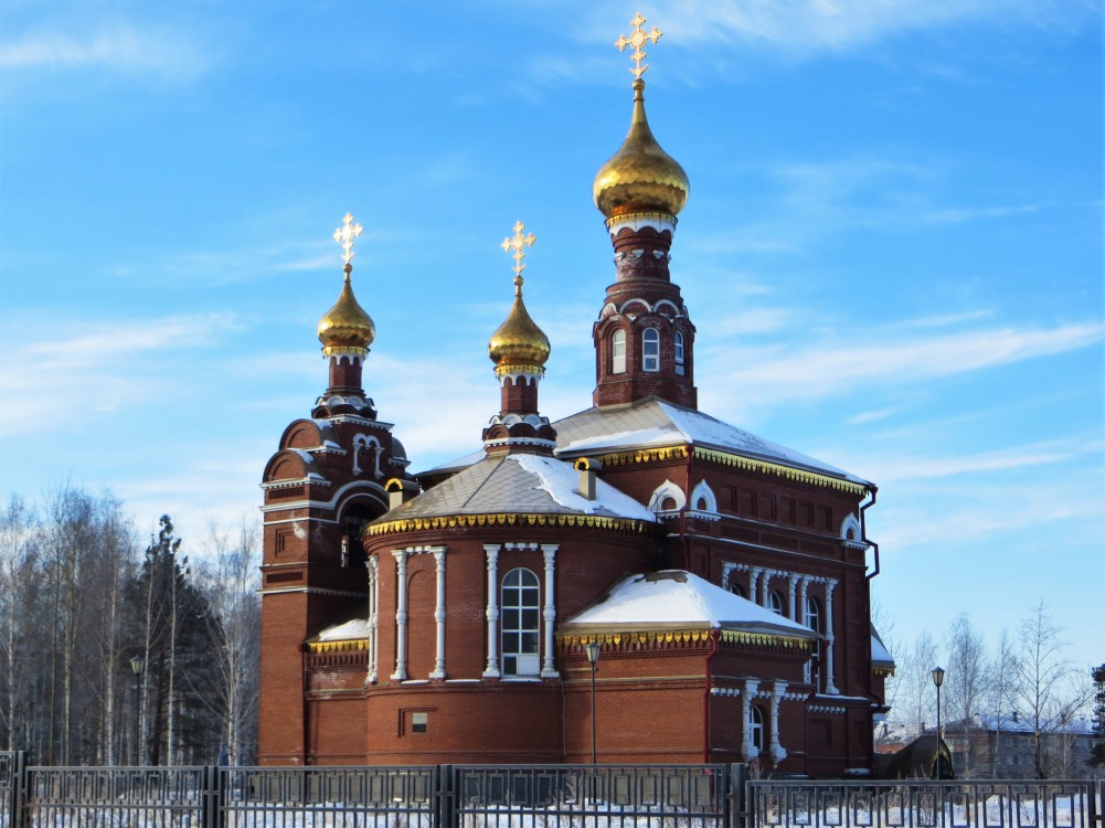 Красноуральск. Церковь Иоанна Кронштадтского и Сергия Радонежского. фасады