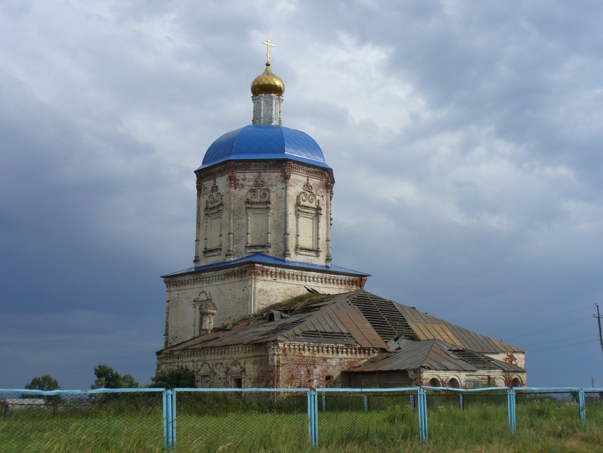 Урахча. Церковь Владимирской иконы Божией Матери. фасады