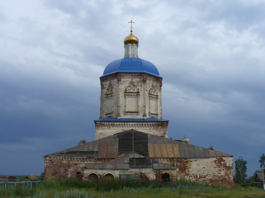 Урахча. Церковь Владимирской иконы Божией Матери. фасады