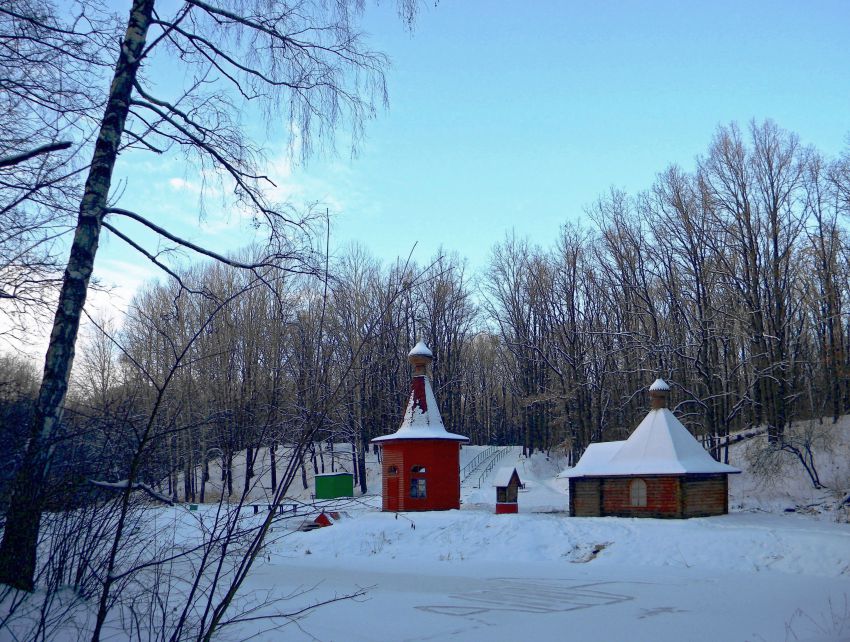 Часовня Пантелеимона Целителя, Вязовое (Прохоровский район, Белгородская область). общий вид в ландшафте