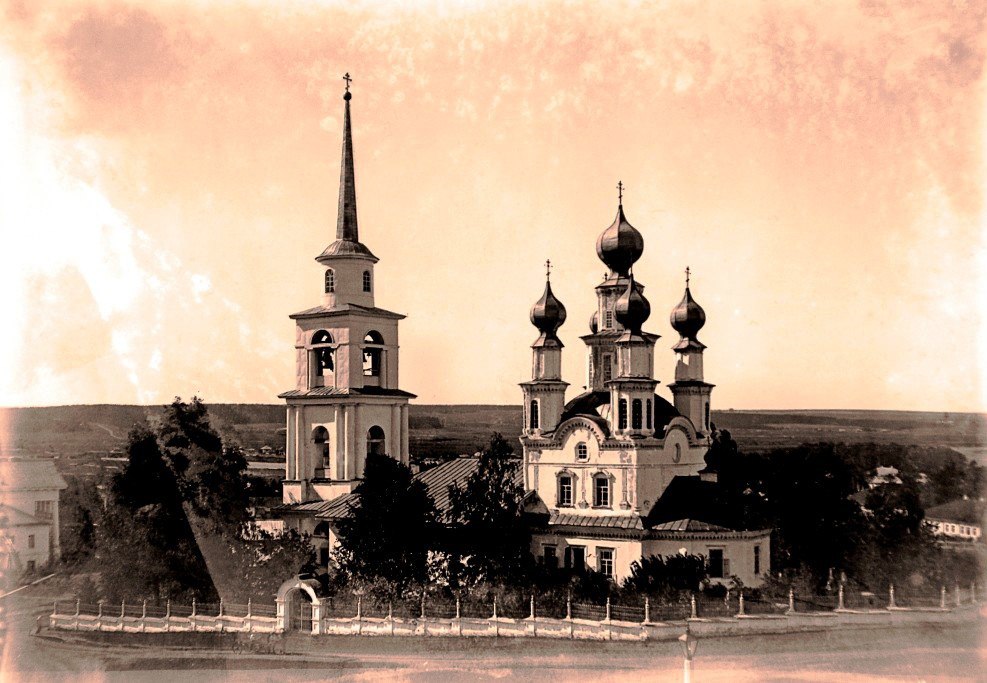 Церковь Илии Пророка, Ильинский (Ильинский район, Пермский край). архивная фотография, Фото начала XXв. Автор В.И. Симонов, из архива братьев В.С. и С.С. Немковых. Опубликовано на сайте: biblteplouhov.ru/news?id=1303