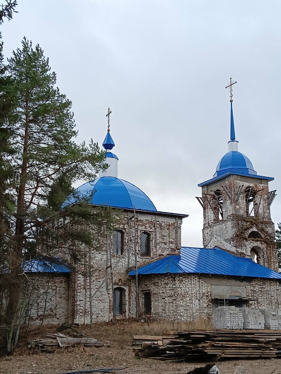 Иродионо-Илоезерская пустынь. Церковь Рождества Пресвятой Богородицы, Попово (Белозерский район, Вологодская область). общий вид в ландшафте, Автор фотографии Силина А.А.