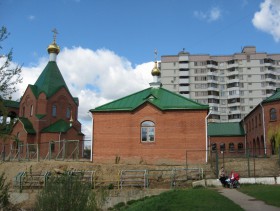 Москва. Церковь Владимира равноапостольного в Новокосине