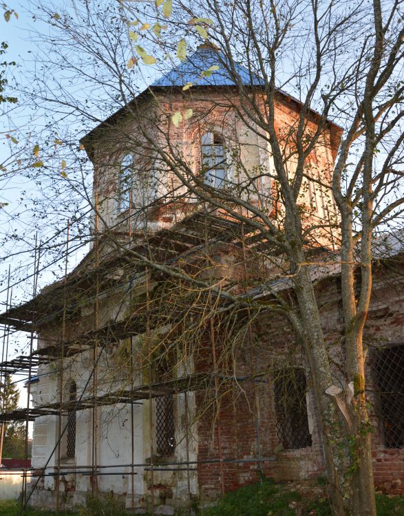 Церковь Смоленской иконы Божией Матери, Пятница-Плот (погост Пятницкий на Плоту) (Торжокский район и г. Торжок, Тверская область). архитектурные детали