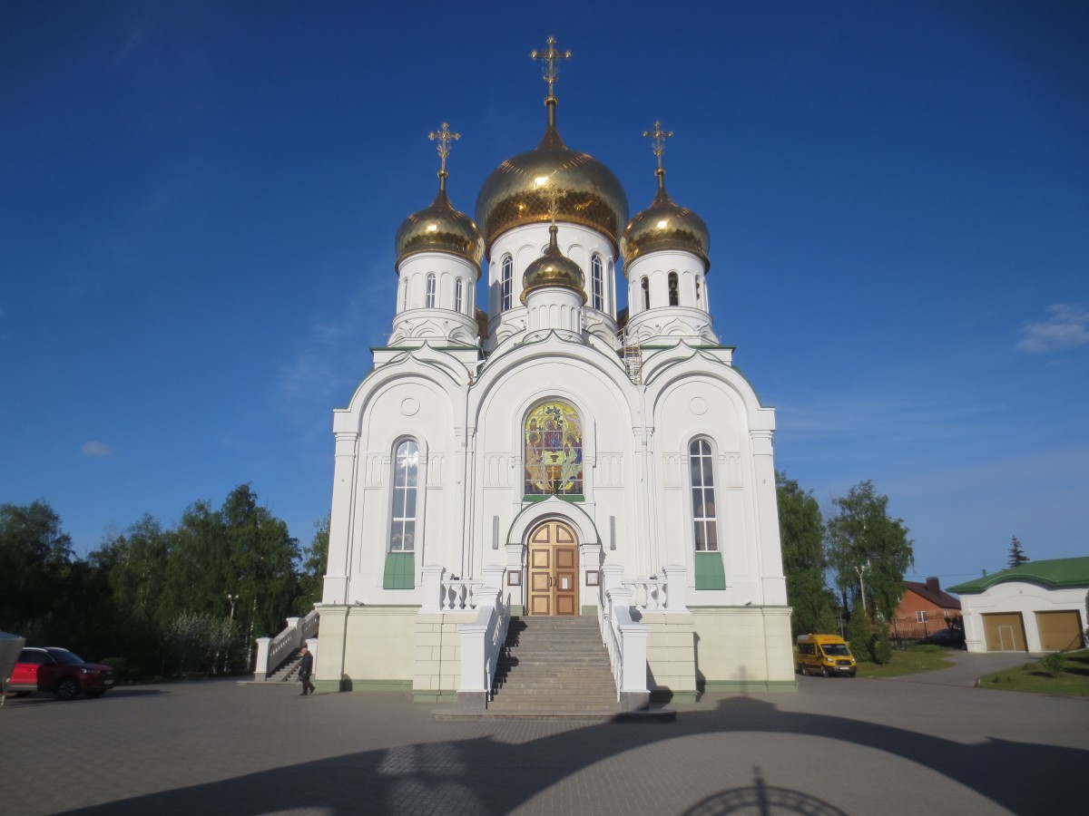 Тамбов. Церковь Троицы Живоначальной (новая). фасады