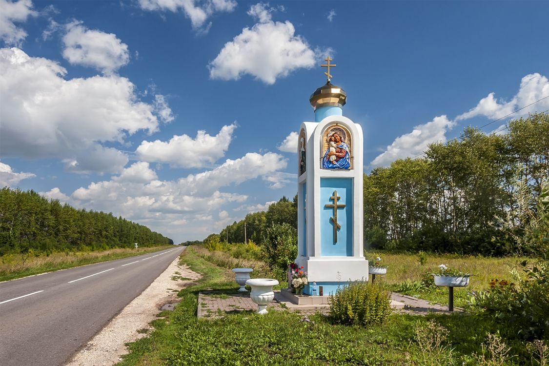 Матроны Московской, часовенный столб, Суханово (Кимовский район, Тульская область). фасады
