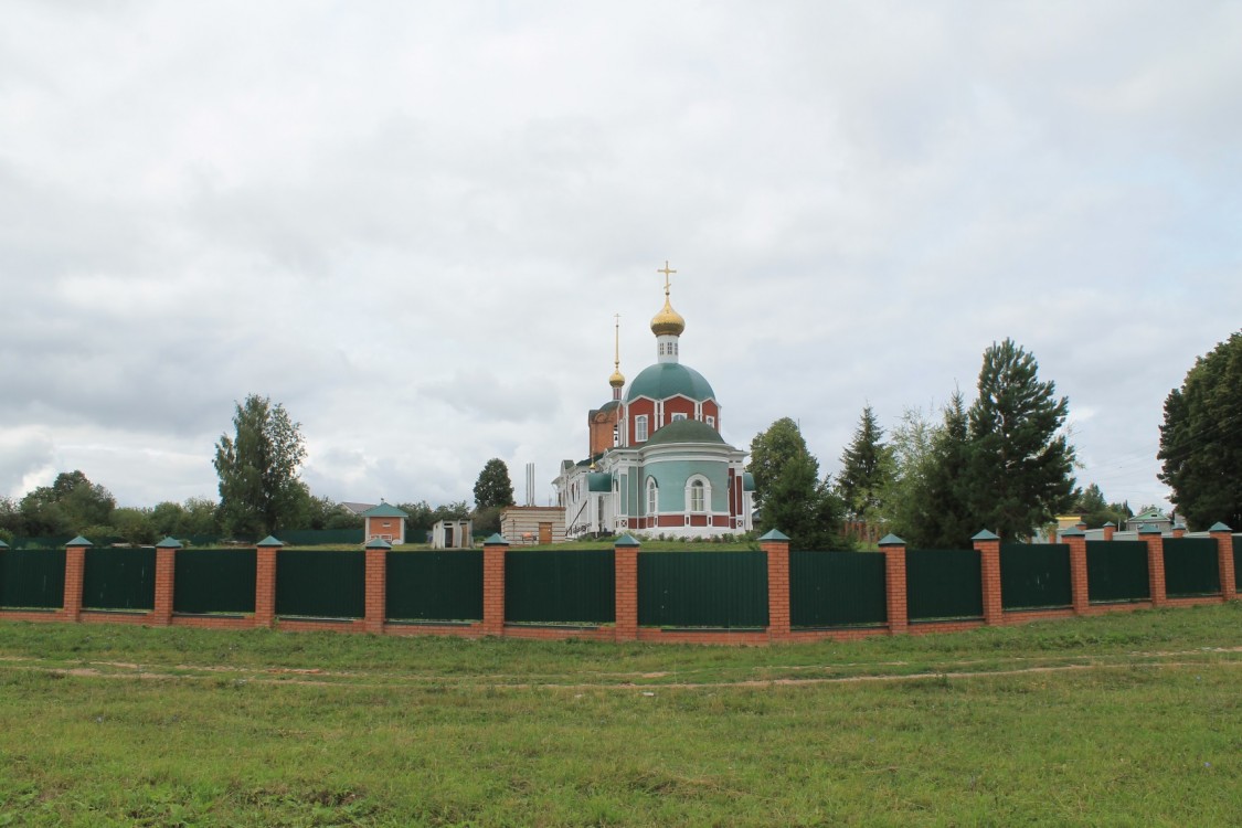 Церковь Троицы Живоначальной, Оринино (Моргаушский район, Республика Чувашия). общий вид в ландшафте, Фасады